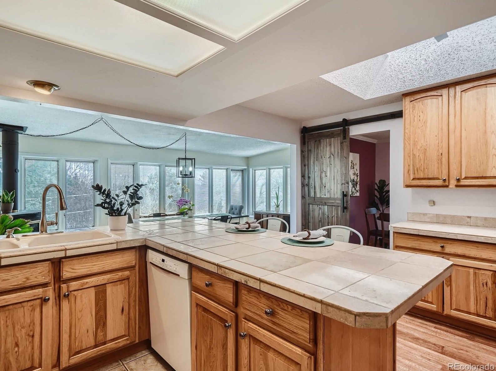 6950 Saulsbury St, Arvada CO  80003-3552 exterior