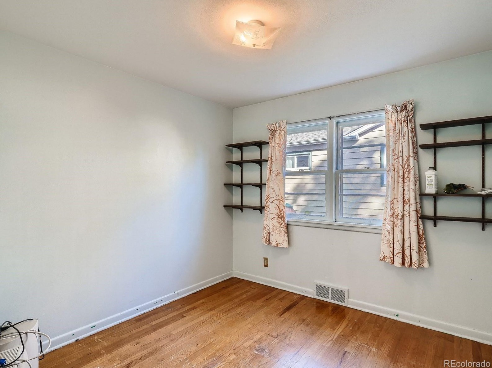 5158 Sherman St, Littleton CO 80121-8034 exterior