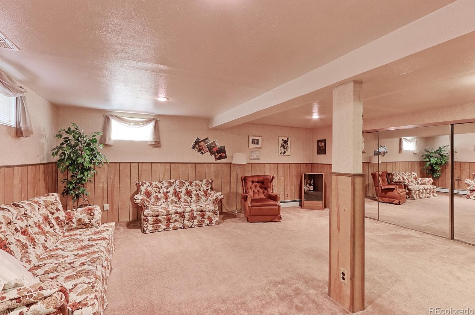 6927 Dudley Dr, Arvada CO  80004-1741 exterior