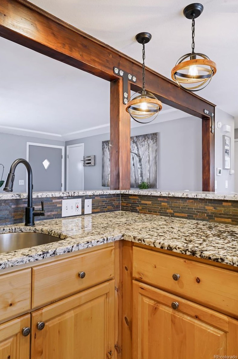 5102 Zinnia St, Arvada CO  80002-1740 exterior