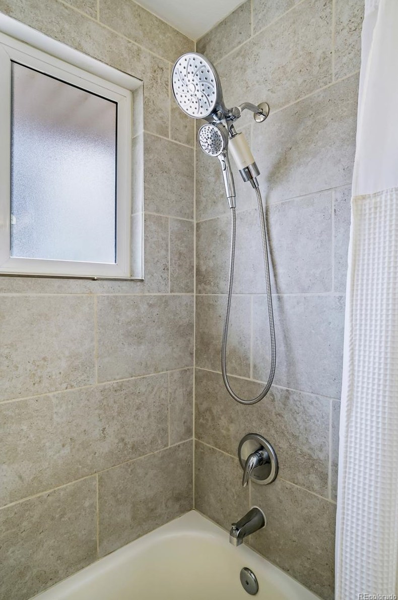 5102 Zinnia St, Arvada CO  80002-1740 exterior