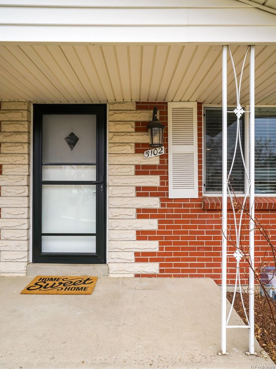 5102 Zinnia St, Arvada CO  80002-1740 exterior