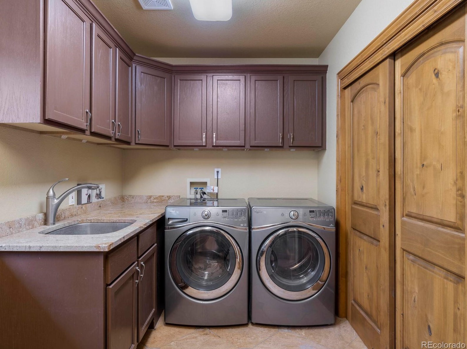 180 Ramshorn Dr, Castle Rock CO 80108-9058 exterior