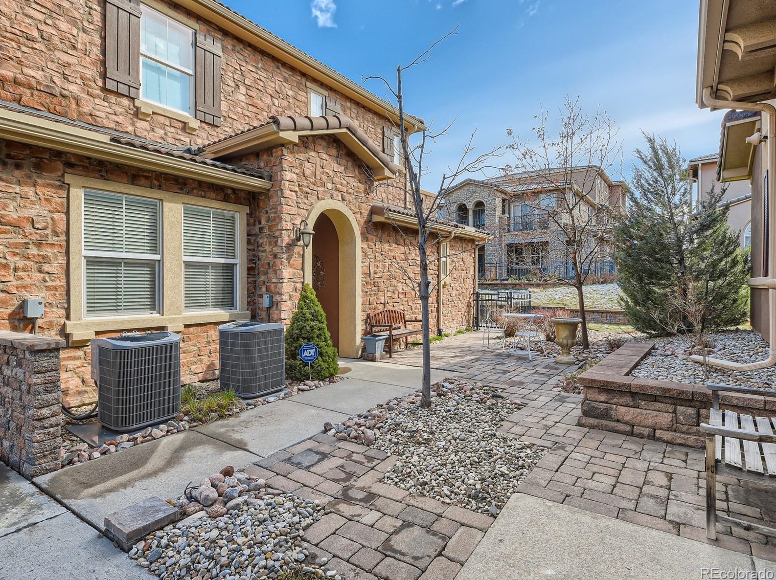 3360 Cascina Cir, Littleton, CO 80126-7674