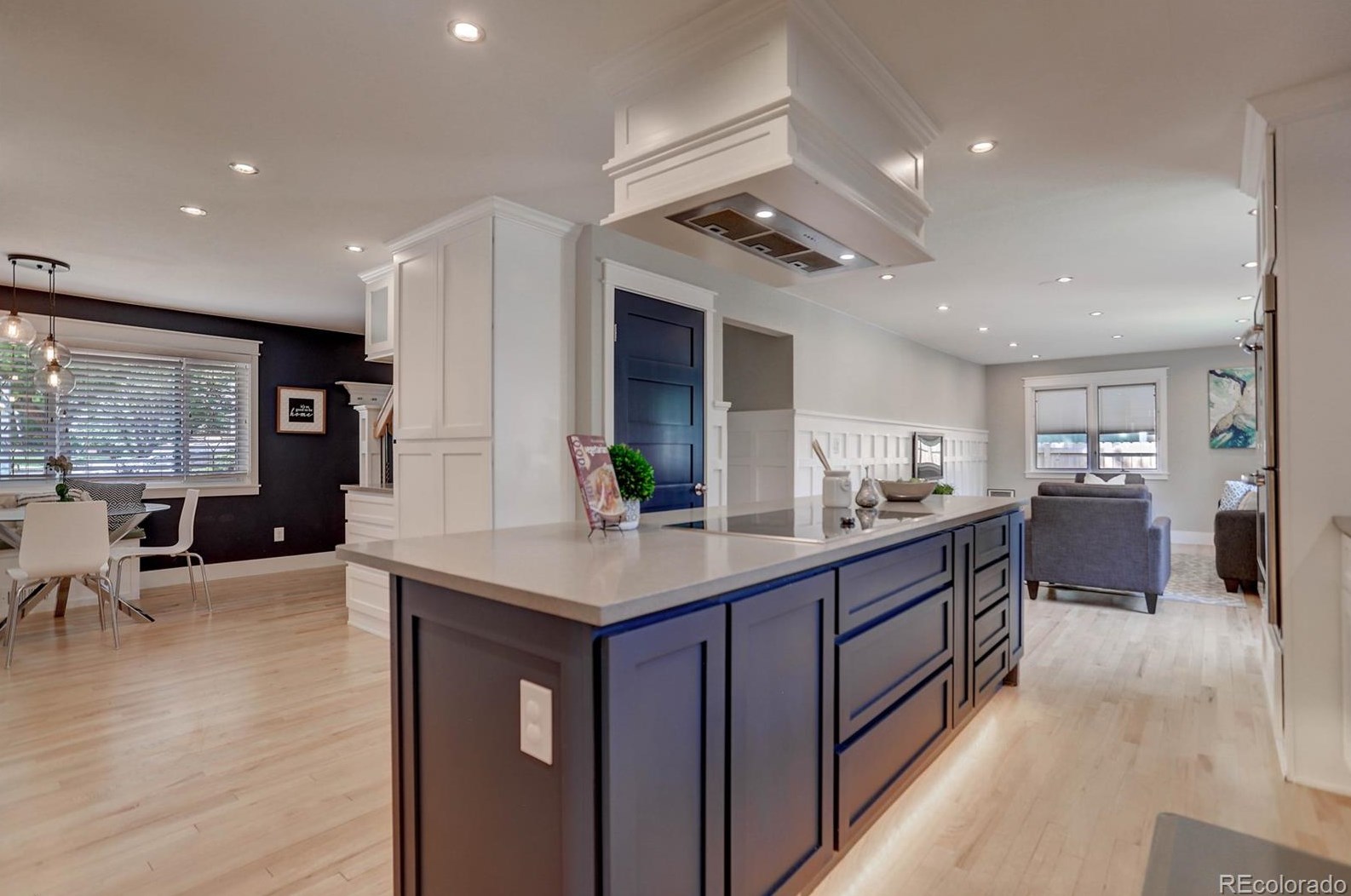 6834 Queen St, Arvada CO  80004-1370 exterior