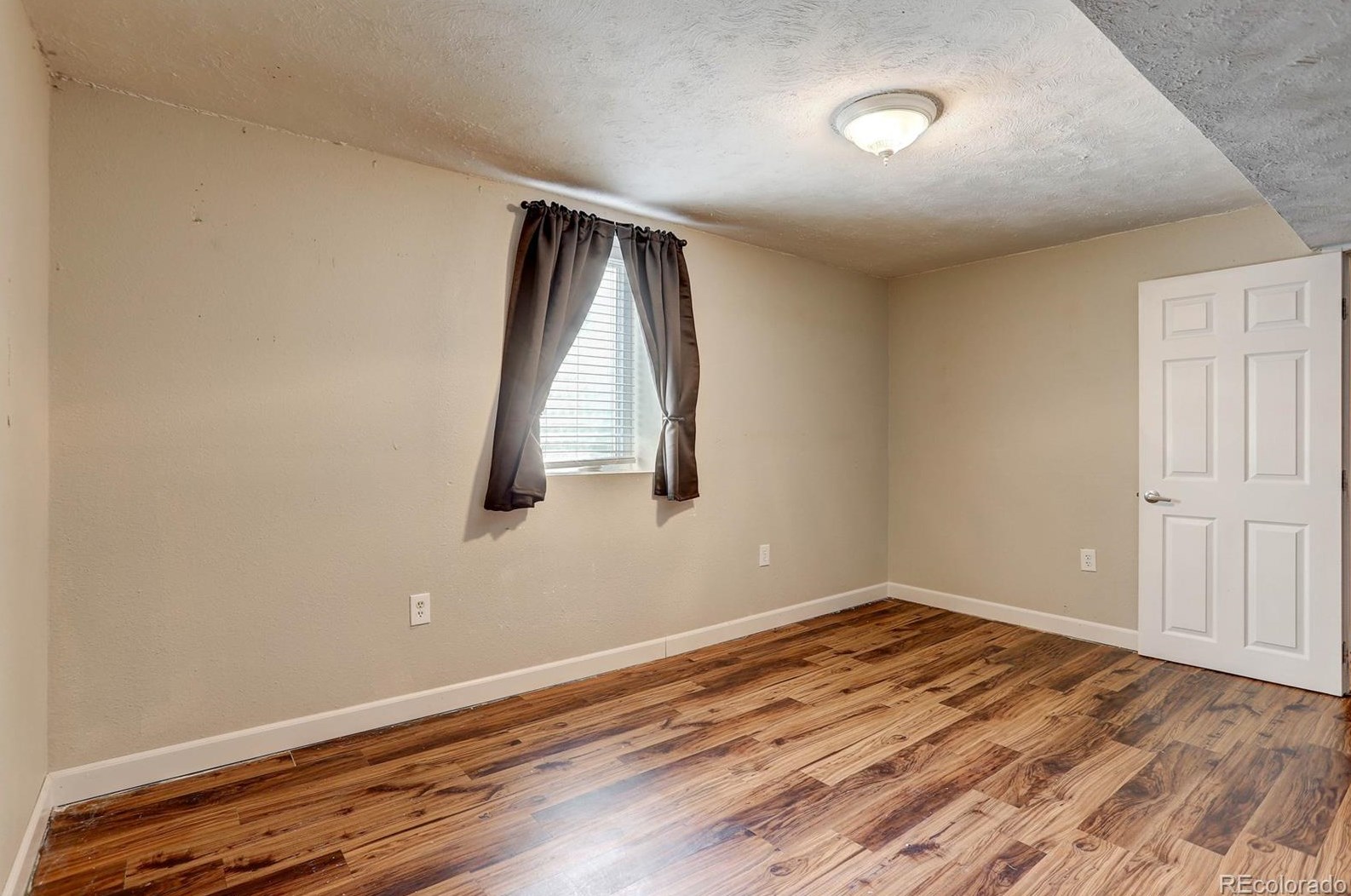 6834 Queen St, Arvada CO  80004-1370 exterior