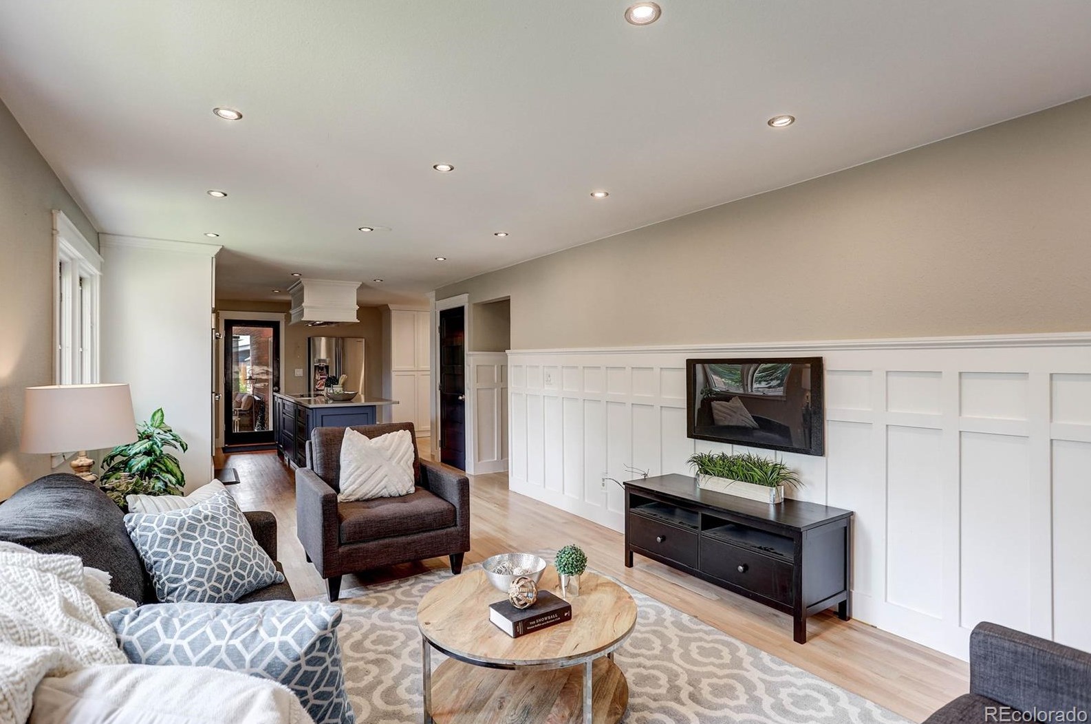 6834 Queen St, Arvada CO  80004-1370 exterior