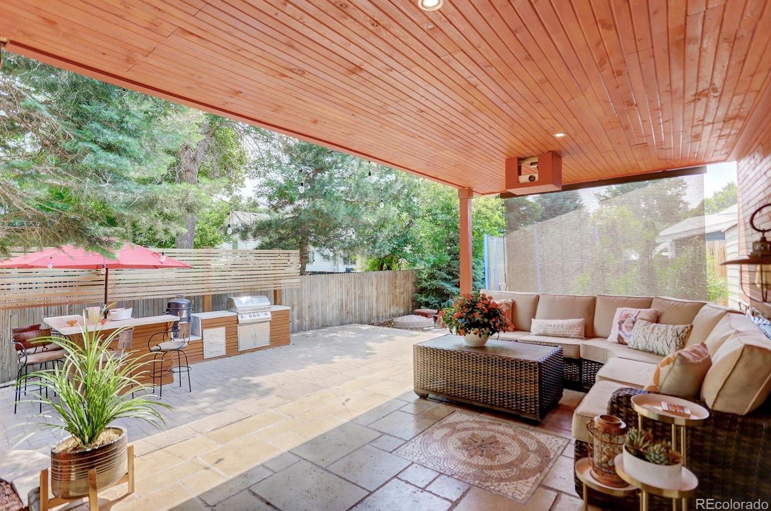 6834 Queen St, Arvada CO  80004-1370 exterior