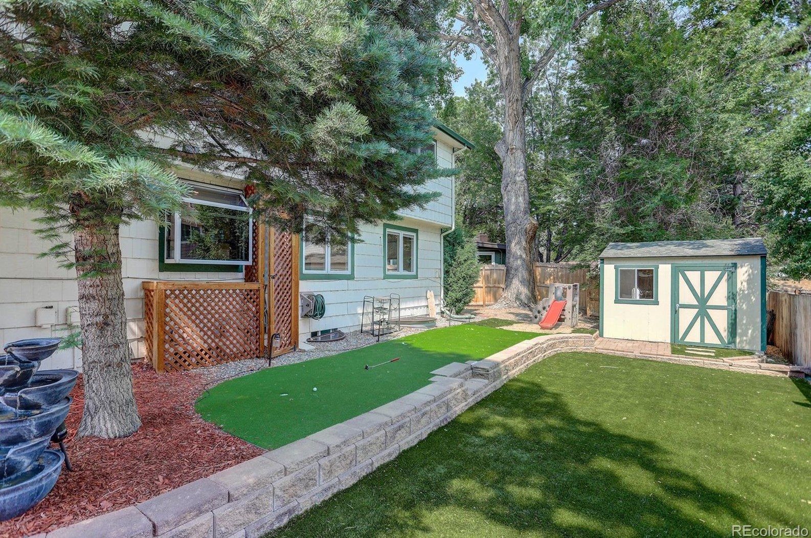 6834 Queen St, Arvada CO  80004-1370 exterior