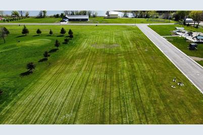 3041 Eastbay Avenue, Balaton, MN 56115 - Photo 2