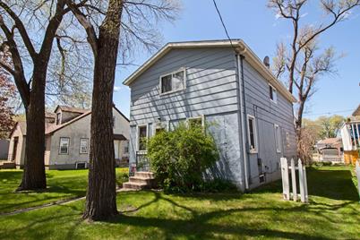 1321 9th Avenue S - Photo 1