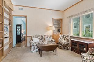 1900 Irving Ave S - Photo 8