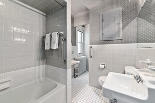 1900 Irving Ave S - Photo 24