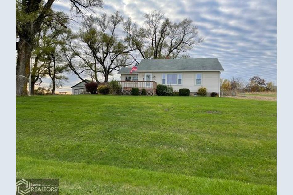 31791 270th Ave, Davis City, IA 50065 MLS 6122683 Coldwell Banker