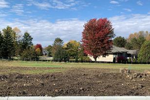 2190 NE Maple Leaf Ln NE, Owatonna, MN 55060 - Photo 1