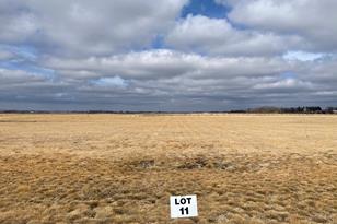 590 Hillcrest St, Edgerton, MN 56128 - Photo 1