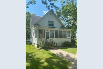 540 N Broadway Street - Photo 1