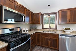 8885 Parkview Cir - Photo 10