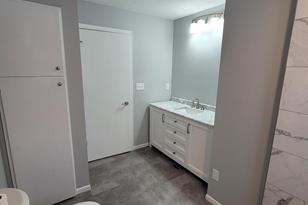 411 17 1/2 Street SE - Photo 4