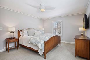 1936 Wellesley Ave - Photo 10