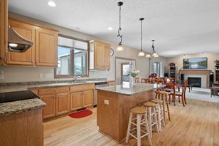 12600 Leyte St NE - Photo 4