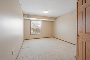 5650 Boone Ave N - Photo 4