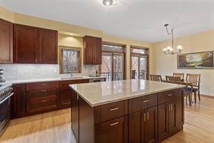 132 Bank St SE - Photo 6