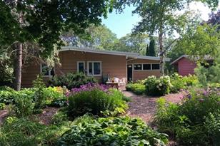 560 Otis Avenue - Photo 32