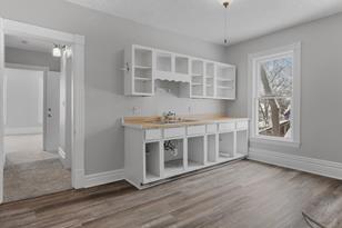 509 E 4th Street SW - Photo 10