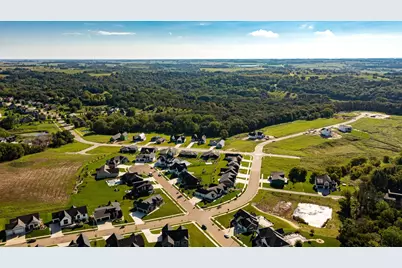 1680 Shannon Oaks Boulevard NE, Rochester, MN 55906 - Photo 2