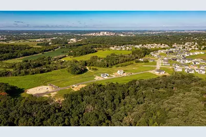 1680 Shannon Oaks Boulevard NE, Rochester, MN 55906 - Photo 8