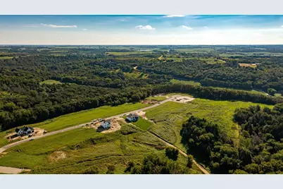 1680 Shannon Oaks Boulevard NE, Rochester, MN 55906 - Photo 4