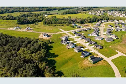 1658 Shannon Oaks Boulevard NE, Rochester, MN 55906 - Photo 12