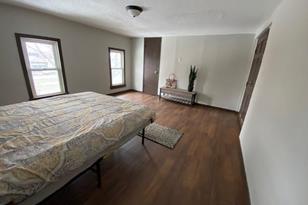 330 Como Ave - Photo 8