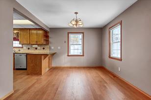 197 Hilltop Dr - Photo 4