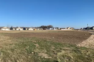 859 Escalade Ln SE, Owatonna, MN 55060 - Photo 1