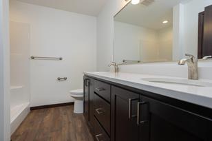 1427 N Park St - Photo 8