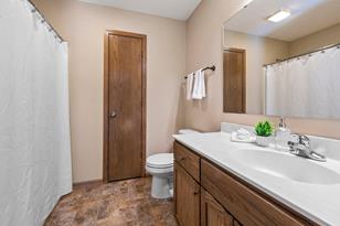 9425 Longridge Ct - Photo 20