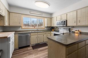 602 Sunset Ln N - Photo 8