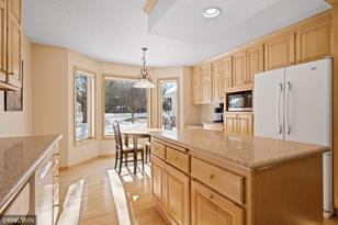 2599 Parkview Dr - Photo 16