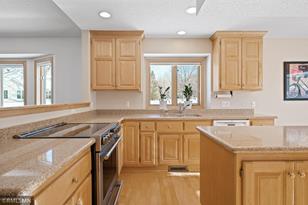 2599 Parkview Dr - Photo 10
