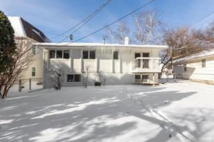 2923 Ewing Ave S - Photo 30