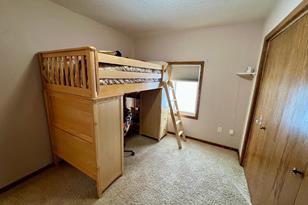 369 Genessee Ave - Photo 18