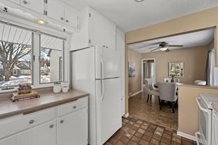 801 Iowa Ave W - Photo 4