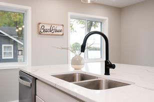 16000 Eagle Creek Ave SE - Photo 8