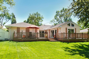 1141 Sandhurst Dr, Saint Paul MN  55113-4327 exterior