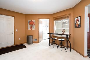 7554 Ojibway Park Bay - Photo 4