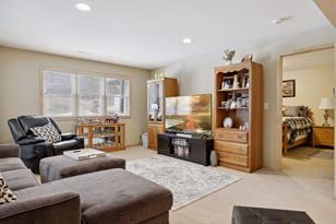 2055 Rushmore Dr - Photo 8