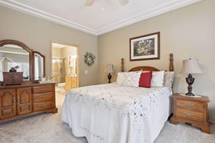 2055 Rushmore Dr - Photo 4