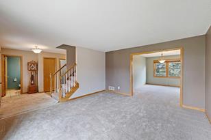 9597 Brookview Cir - Photo 10